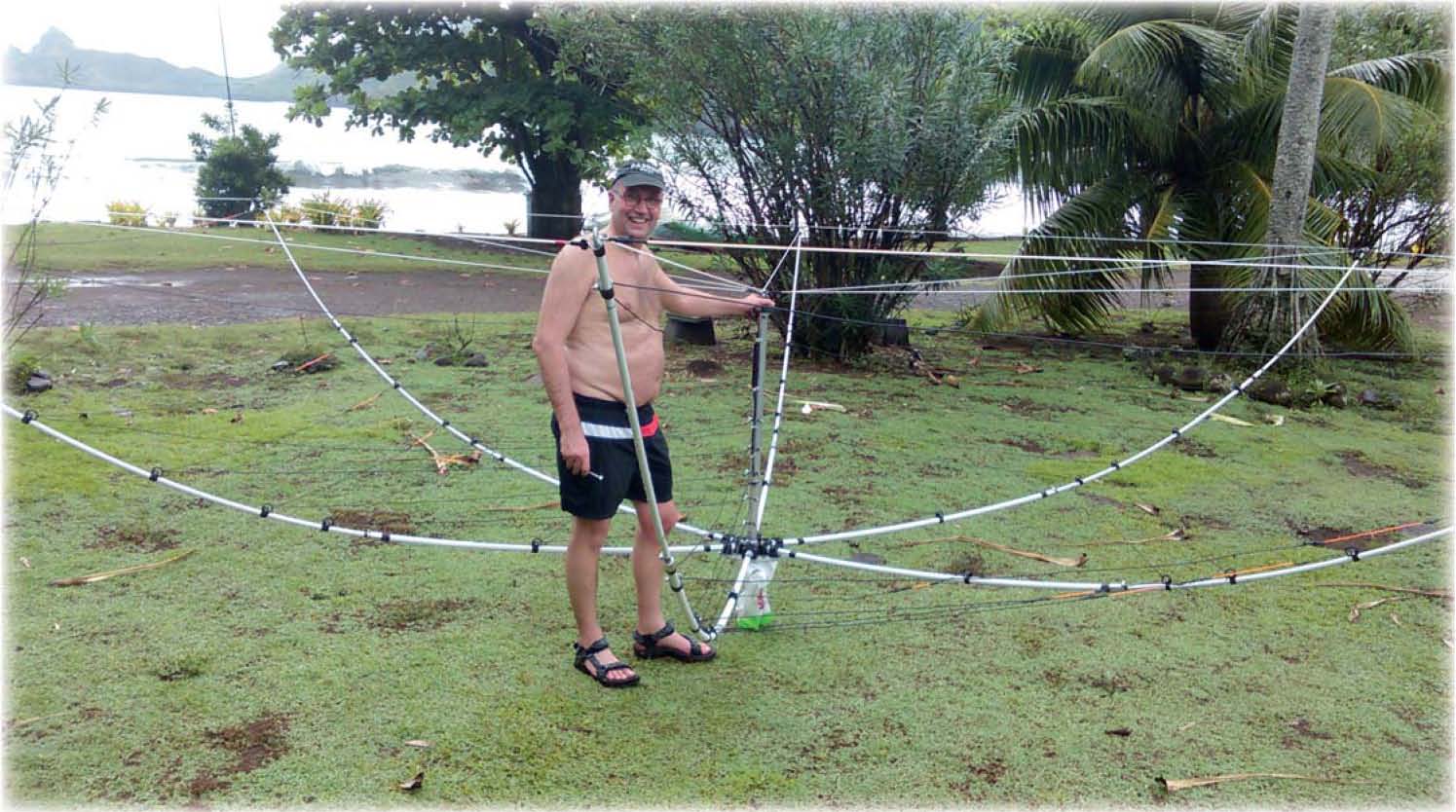 Ron PA3EWP working on the hexbeam